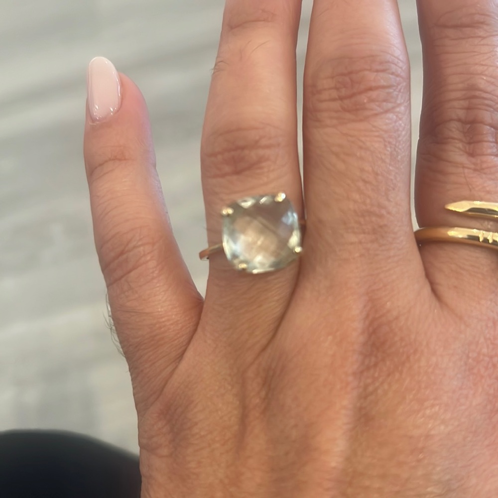 14K  SOLID YELLOW GOLD AND GREEN AMETHYST RING